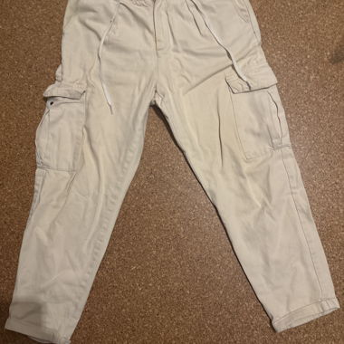 Pantaloni beige Redefined Rebel