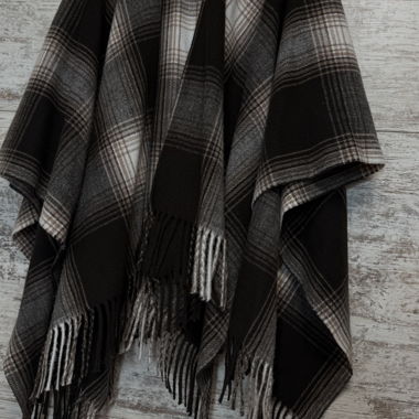 Plaid-Fransenponcho
