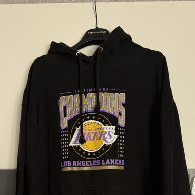 Black Lakers Hoodie size S/M