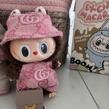 Labubu secret Brown