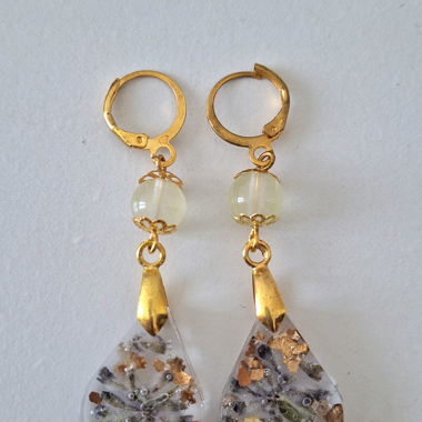 Boucles d’oreilles avec fleurs -Handmade 