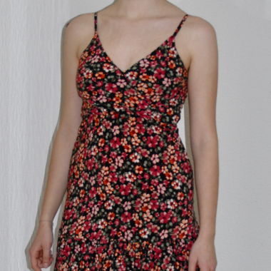 Geblümtes Kleid