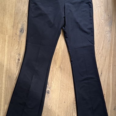 Pantalon en tissu évasé noir