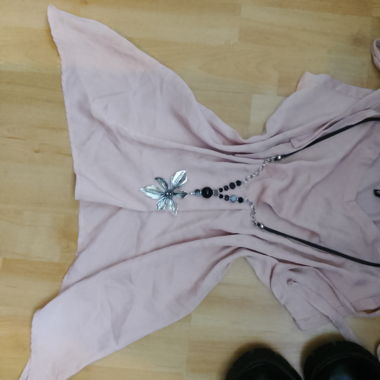 Haut rose vintage léger 
