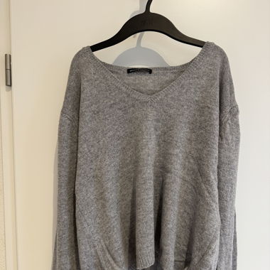 Pull gris Brandy Melville