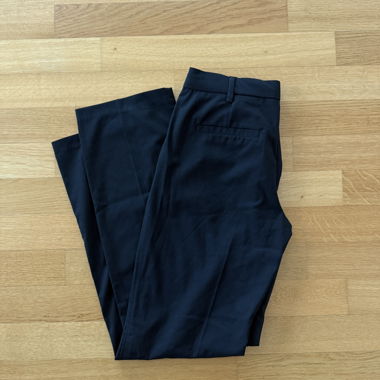Pantaloni in tessuto neri Bershka