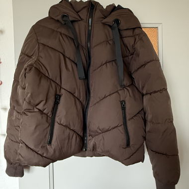 Braune Steppjacke mit Kapuze, XL, kaum getragen