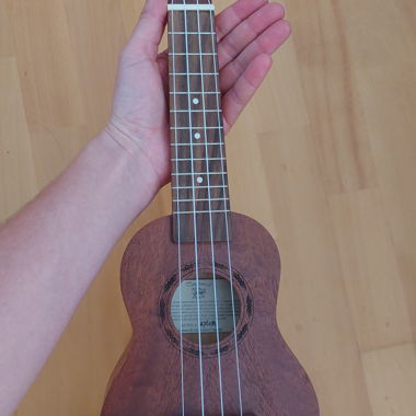Braune Ukulele Tanglewood