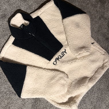 fleece oakley