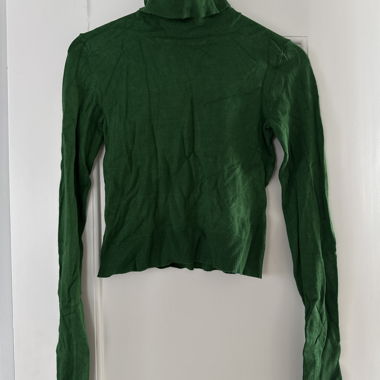 Maglione dolcevita corto verde