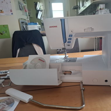 Janome Skyline S5