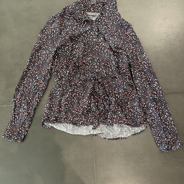 Blusa a maniche lunghe a fiori