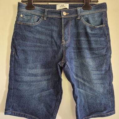 Shorts in denim