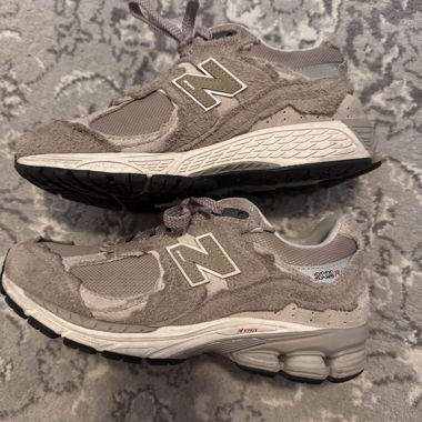 New Balance 2002r Protection Pack beige EU 38