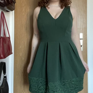 Kurzes Kleid