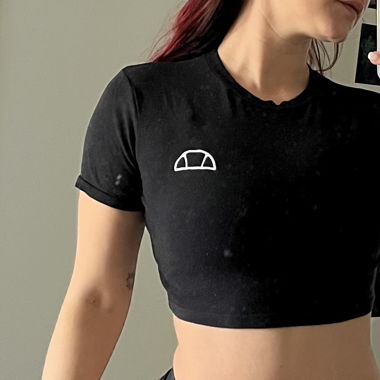ellesse crop top