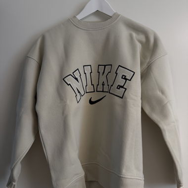 Nike Sweatshirt