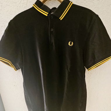 Polo FRED PERRY noir et jaune