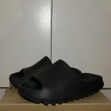 yeezy slide onyx