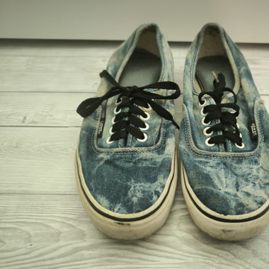 vans jeans style 