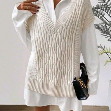 Gilet tricoté en crème (016)