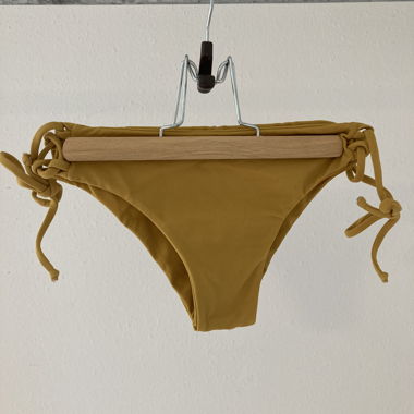 Slip da bikini giallo senape