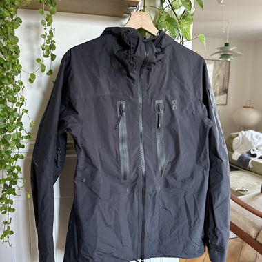 ON Regenjacke
