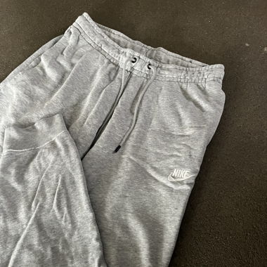 grey nike sweatpants