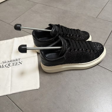Alexander McQueen Sneaker noir paillettes