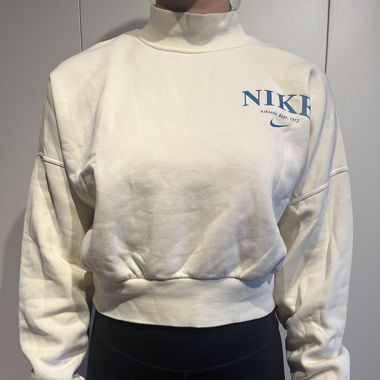 Nike Pullover