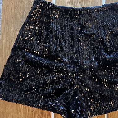 Zara Pailletten shorts