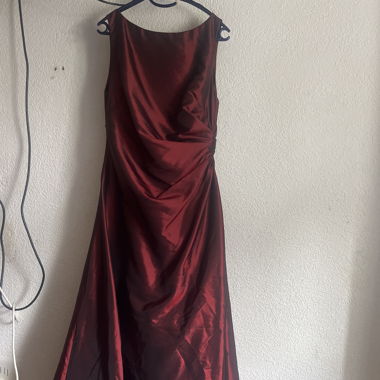 Rotes Abendkleid