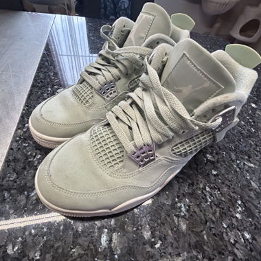Air Jordan 4 Sneakers