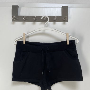 Short noir en coton