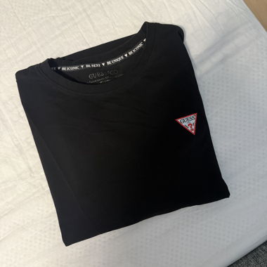 T-shirt GUESS noir