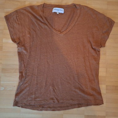 Rostbraunes V-Neck T-Shirt aus Leinen