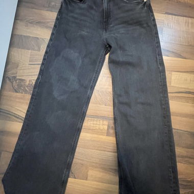 Black baggy jeans