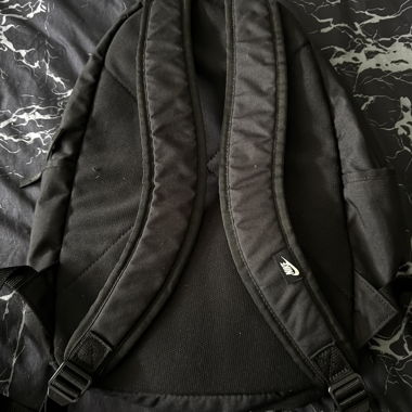 Zaino Nike e Fjällräven Kånken Re-Kånken