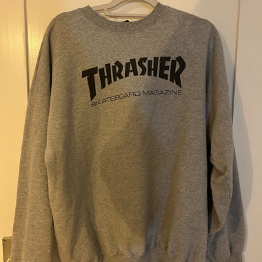 Thrasher pulliver grau