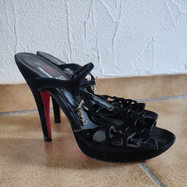 Elegante Samtschuhe 