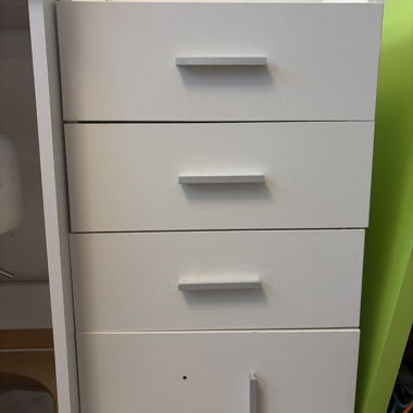 Étagère pour enfants blanche avec tiroirs