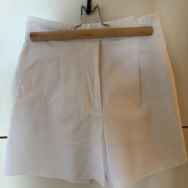 Shorts blancs taille haute sur mesure