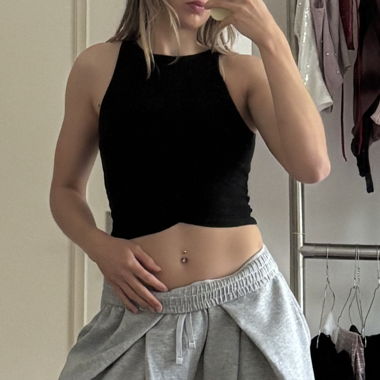 Black Basic Crop Top