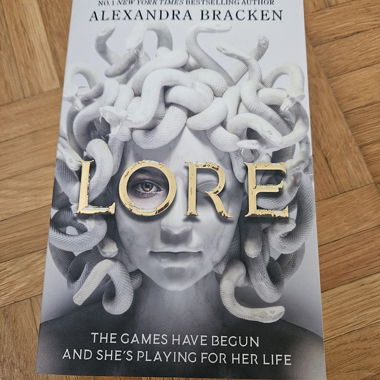 Lore - Alexandra Bracken