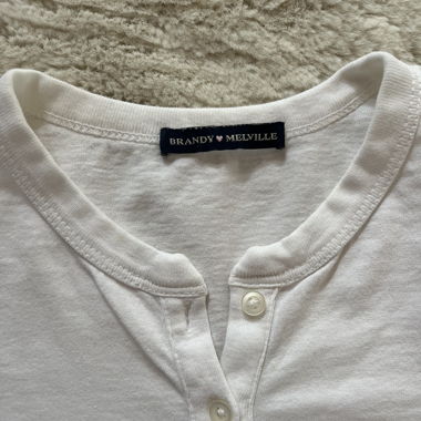 Button T-Shirt