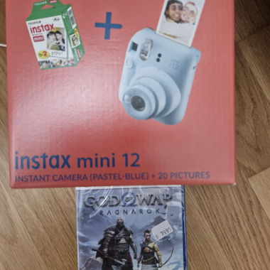 Fujifilm Instax Mini 12 Set with ps5 game