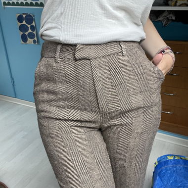 Neue Stoffhose von Boohoo