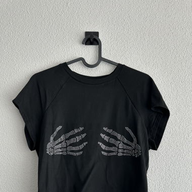 Tshirt mit Skellethänden