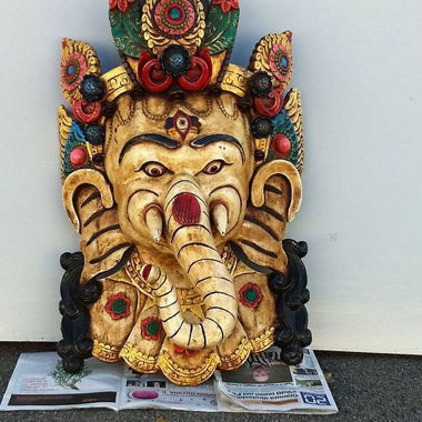 Holzmaske von SRI GANESH