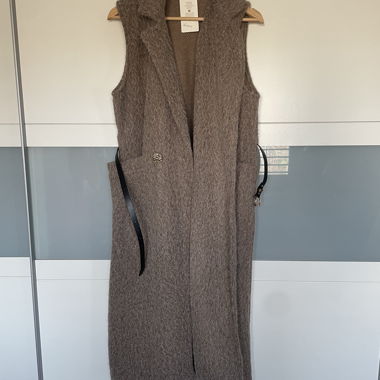 Cappotto lungo smanicato con cintura